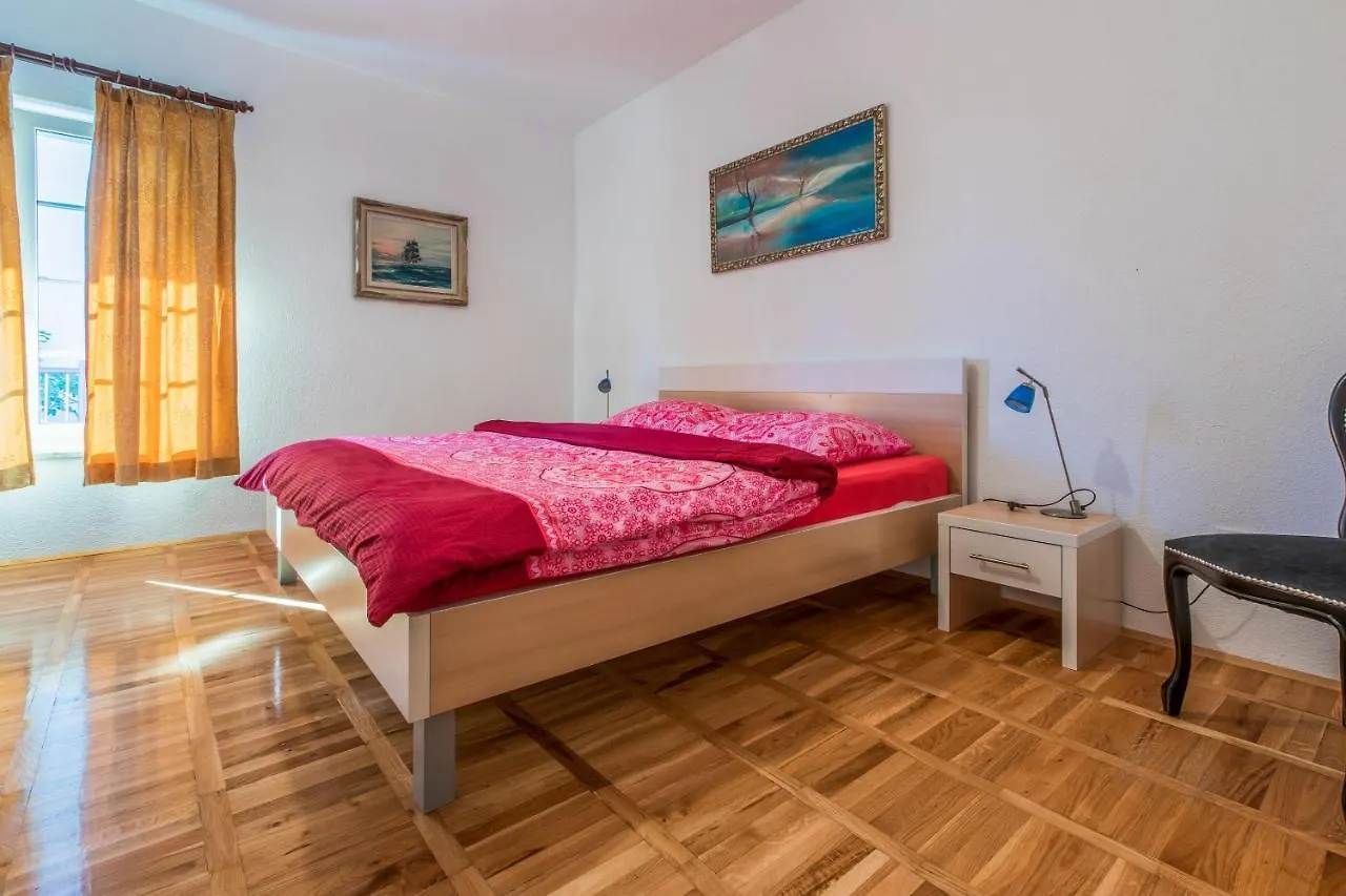 Apartment Goran Crikvenica 0*,